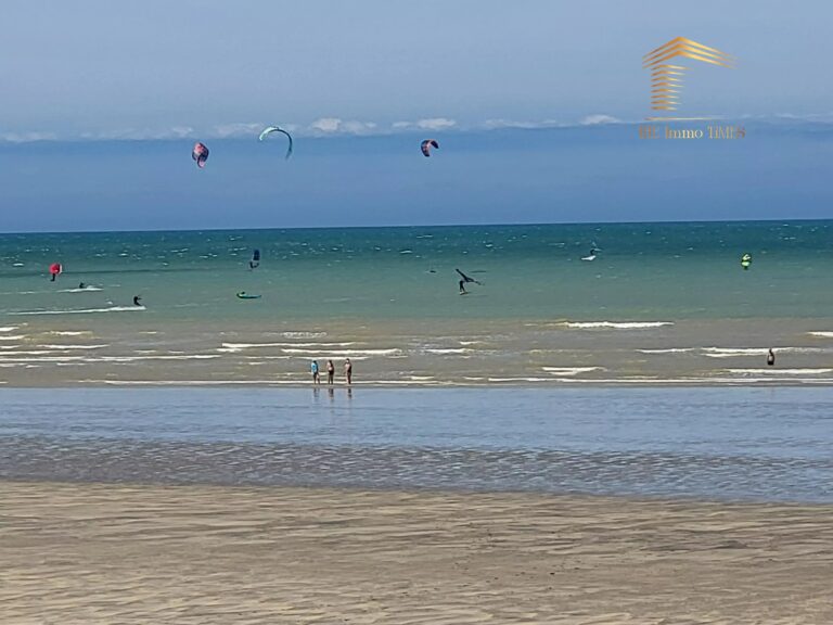 ST Aubin sur Mer, TERRAIN CONSTRUCTIBLE PLAGE A PIEDS